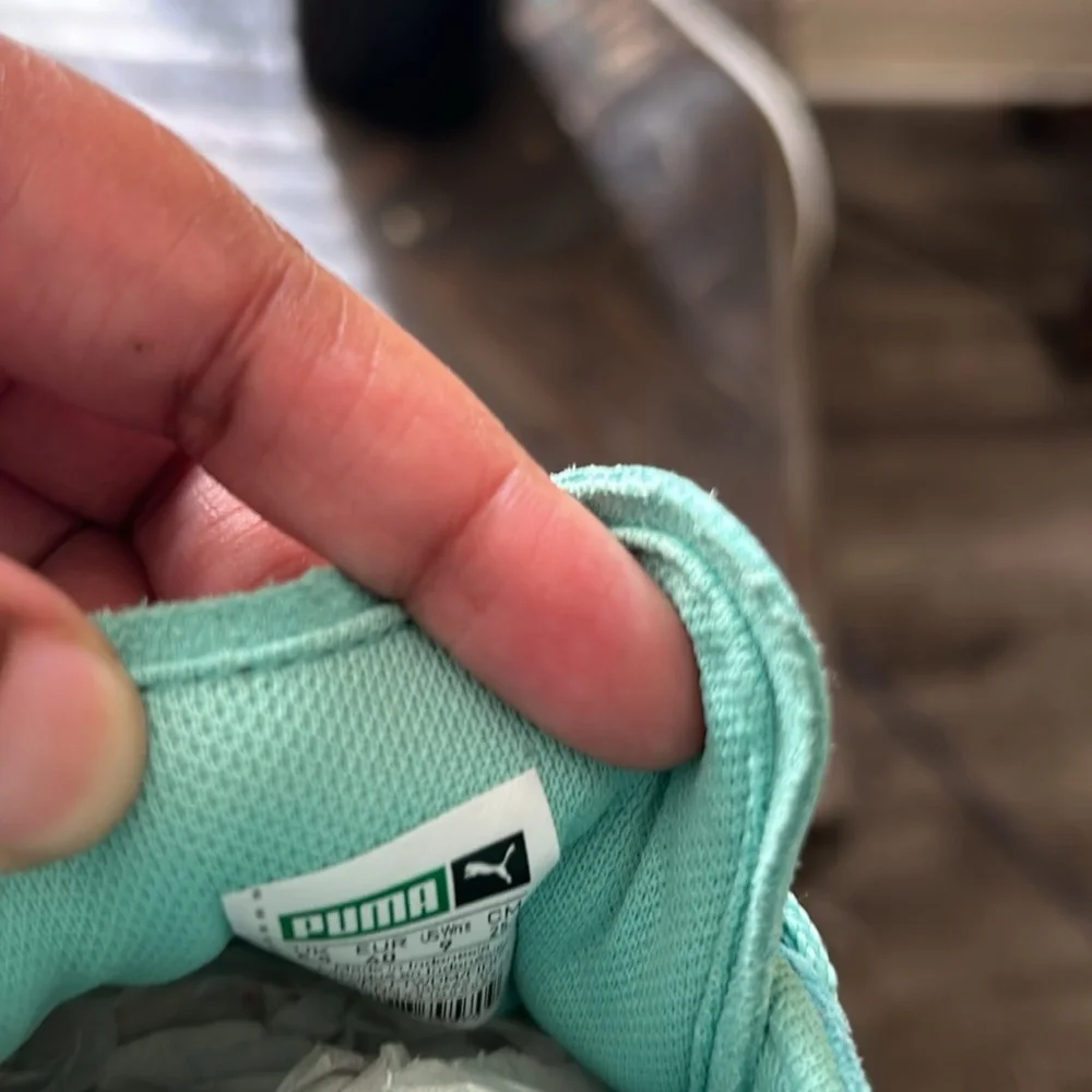 Women Mint/Teal Puma Sneakers - Picture 6 of 11